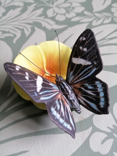Vintage 1985 porcelain - vintage,