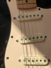 USA Fender American Ultra Gen4 Noiseless Loaded Pickguard(Aged White)Great Cond