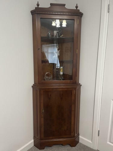 Strongbow furniture corner