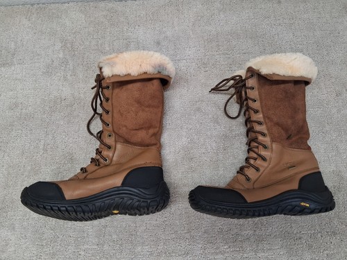 Ugg womens waterproof - 8, suede