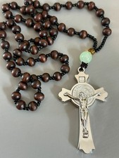 large / heavy silver tone metal Cross Crucifix on rosary bead wood necklace