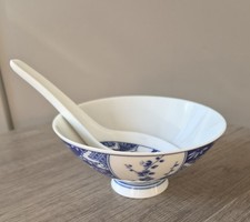 Vintage Blue and White Chinese