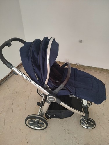 Oyster navy pushchair - 3,