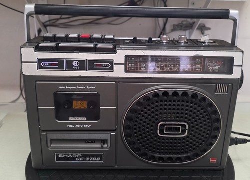 Sharp 3700 boombox full - sharp,