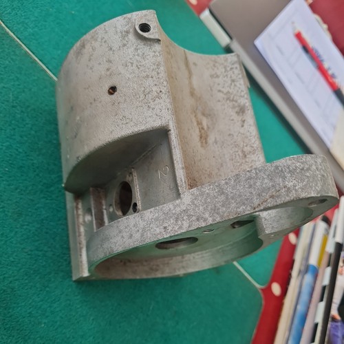 Lucas magneto early body - lucas,