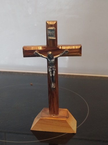 Small freestanding crucifix - small,