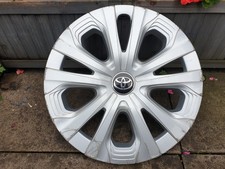 One Genuine Toyota Prius 15" Wheel Trim Hub Cap x1