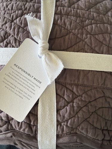 Set nwt pottery barn - 2,
