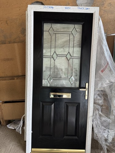 Brand new stunning black - brand,