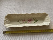 BELLEEK TRELLIS MINT TRAY /TRINKET TRAY WITH STAR GAZING LILIES BLUE MARK