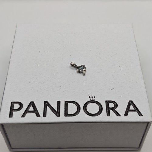 Genuine pandora palm - me, my
