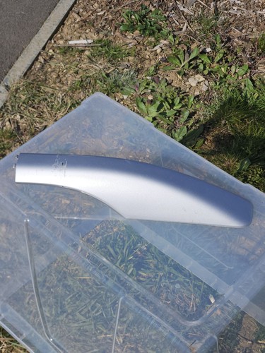 Toyota avensis roof rack - toyota,