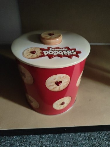 Mcvities jammie dodger - jammie, round