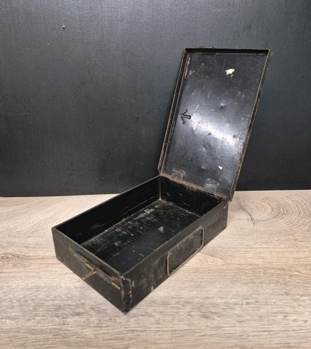 Vintage british military metal - military,