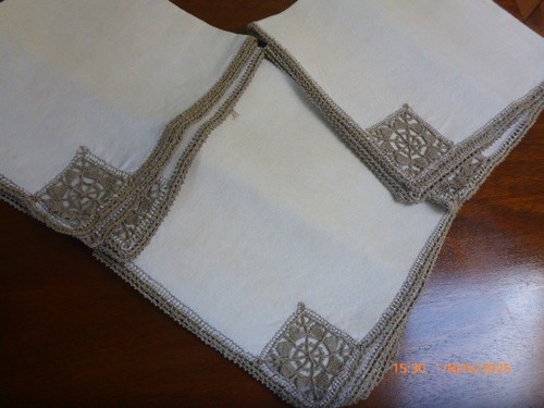 Vintage linen napkins with - ,