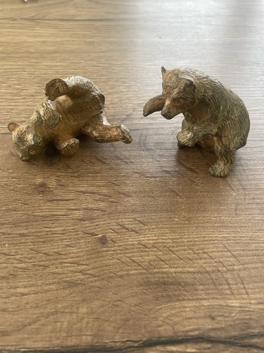 Old pair bear - pair,