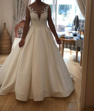 Morilee 5501 wedding dress