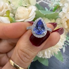 2CT Tanzanite & Diamond  Ring