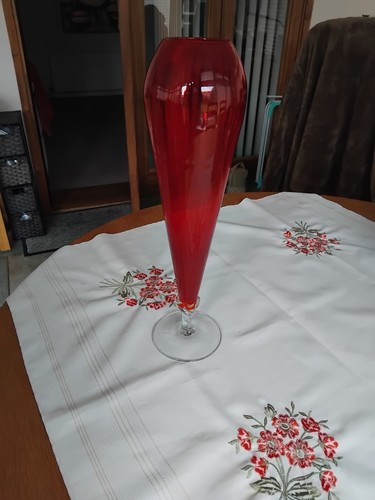 Large unusual shaped red art - unusual,