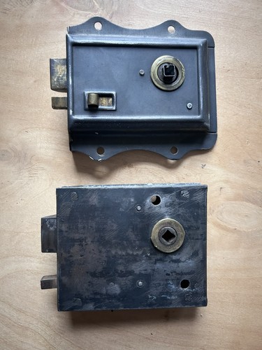 Antique reclaimed bathroom - 2,