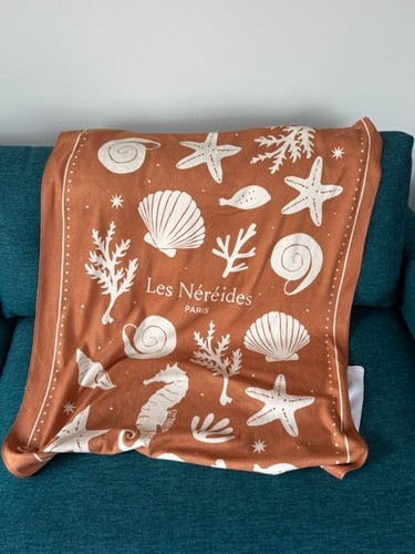 Les nereides paris throw - paris, –