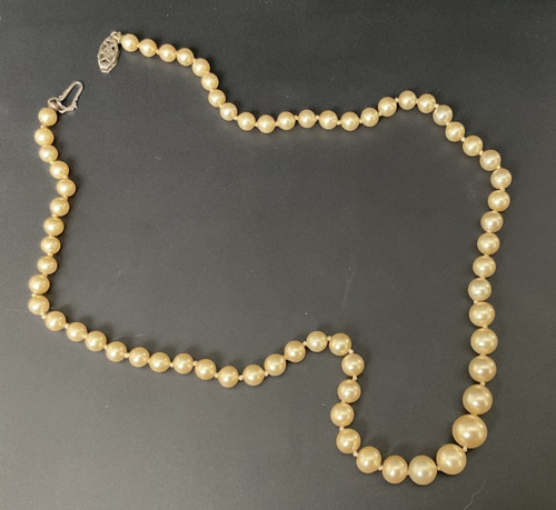 Vintage latausca graduated - 16",