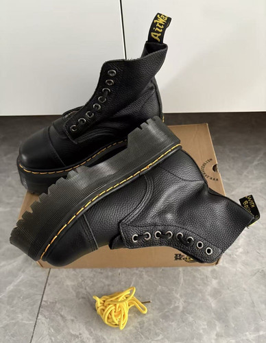 Martens black leather - martens,
