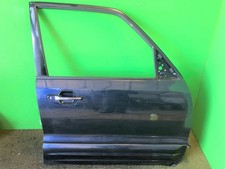 Mitsubishi shogun right - mitsubishi, front