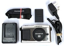 Boxed Olympus PEN E-P1 Silver