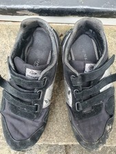 Lads Dunlop Trainers UK Size 9