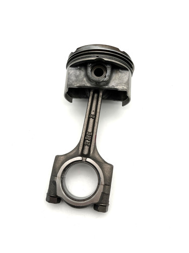 Suzuki gsxr750 connecting rod - suzuki,