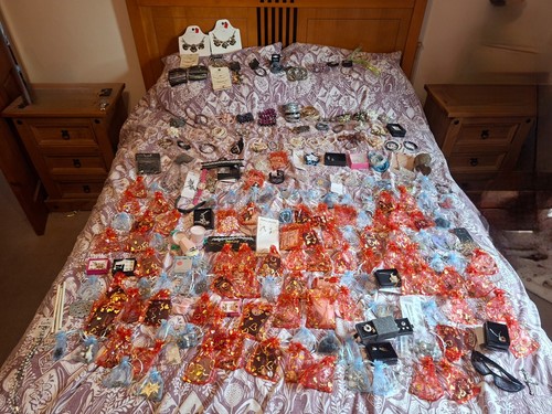 440 huge bundle costume - 440,