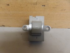 2015-2023 Suzuki Vitara MK4 - Sun Roof Switch (B70)