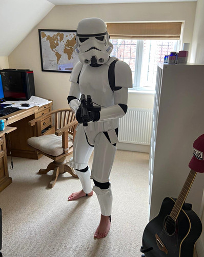 Star wars official - star,