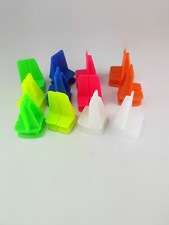 Brickies Line blocks 12x L shaped corner blocks for brick laying, colour choice