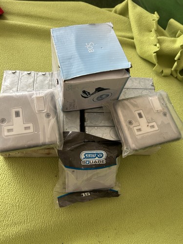 Electrical job lot - job,