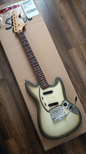 Squier limited edition classic - limited,