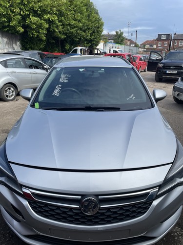 Vauxhall astra mk7 bonnet - k,