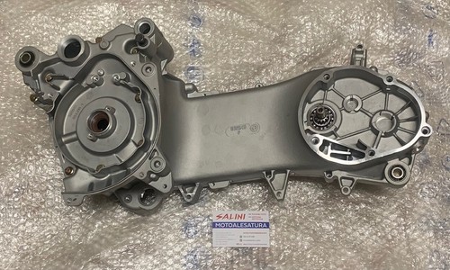 Complete engine crankcase - engine,