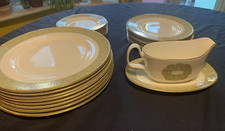 Royal Doulton Sonnet (H5012)- 4 dinner plates £20 4 salad 8" £18 4 side £14 etc