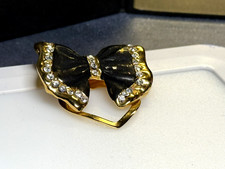 Vintage Brooch Scarf Pin Ribbon Gold Tone Metal Crystal Glass Black