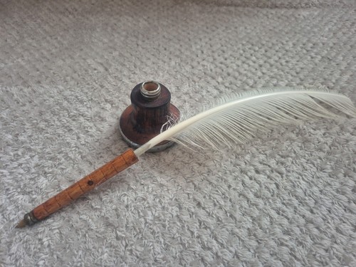 Wooden inkwell and - inkwell, pen