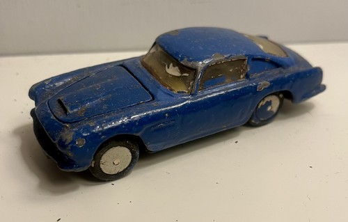 Corgi toys aston - toys,