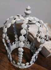 Crown Shabby Chick Vintage