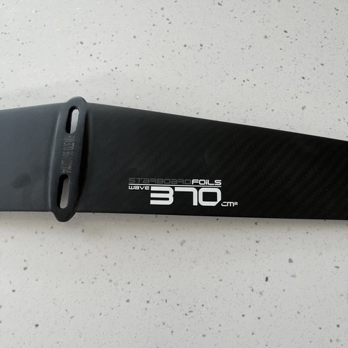 Starboard tailwing wave 370
