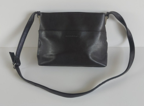 Liz claiborne crossbody - liz,
