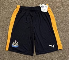 Newcastle United 2016/17 Away