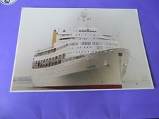 P & O - , S.S. Canberra. 