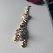 Vintage Brooch of Gold Tone