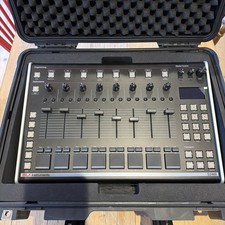 Isla Instruments S2400 Sampler